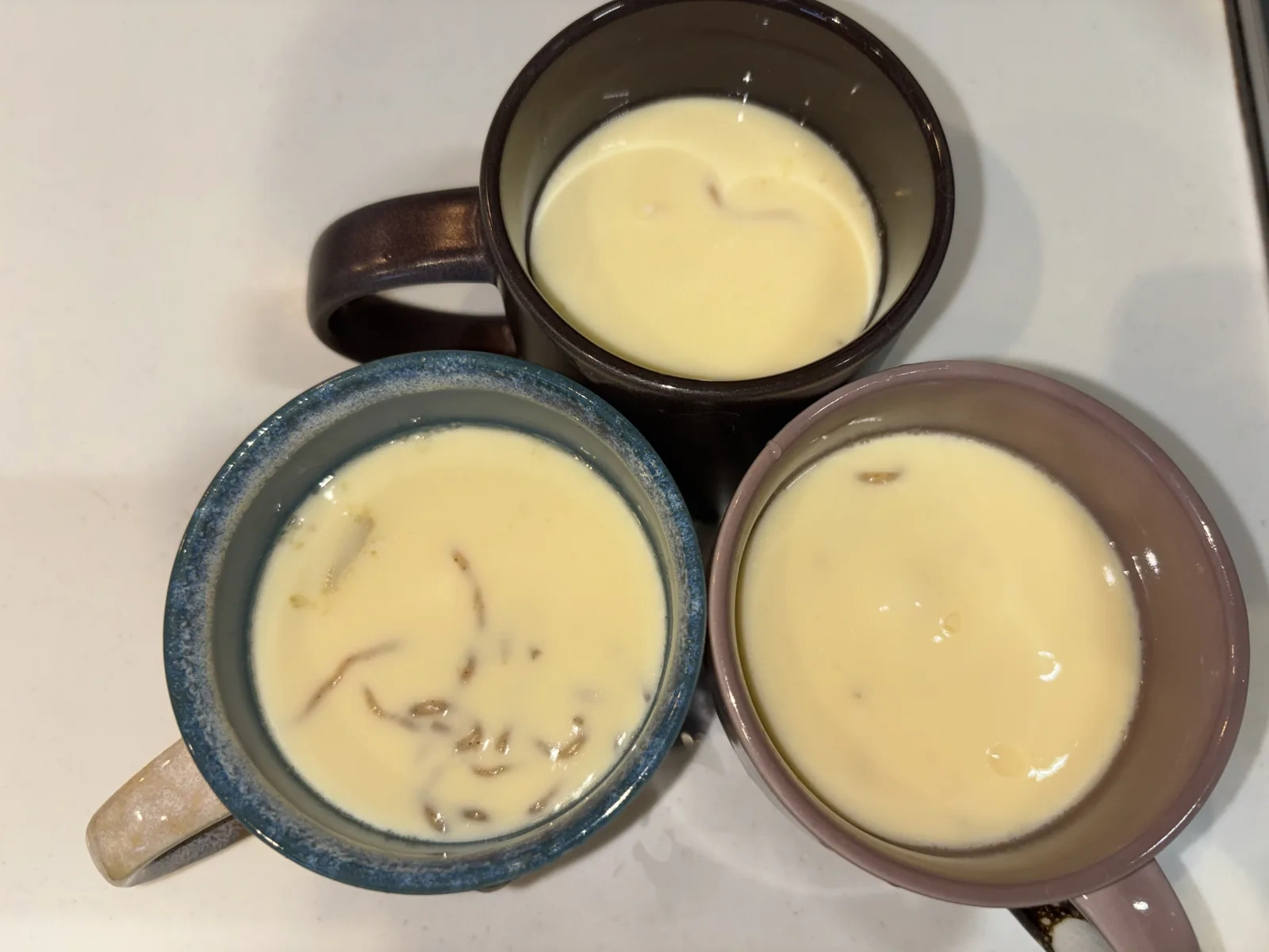 ホットクックでマグカップに作った茶碗蒸し3個